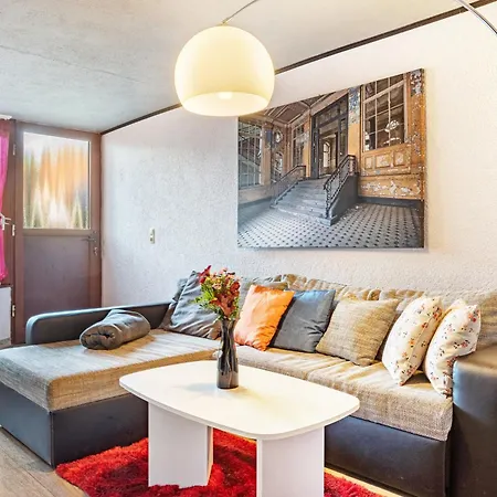 Grosse Mit Garten * Trollenhagen