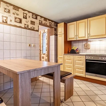 Große Mit Garten Apartment