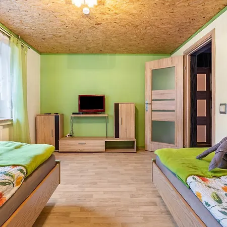Apartment Große Mit Garten Trollenhagen